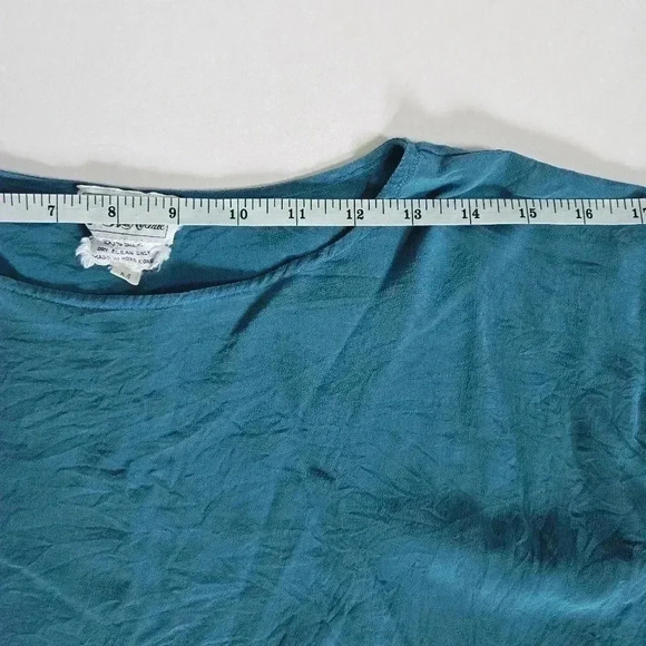 100% silk blue top Saks fifth Avenue sz Small Medium - Picture 9 of 9